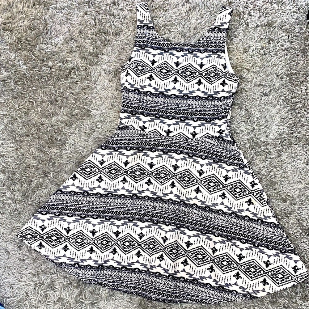 Divided H&M Women’s Skater Dress
